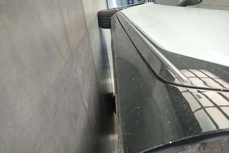 Used XPeng P5 2022 460E+ Left Side Sill