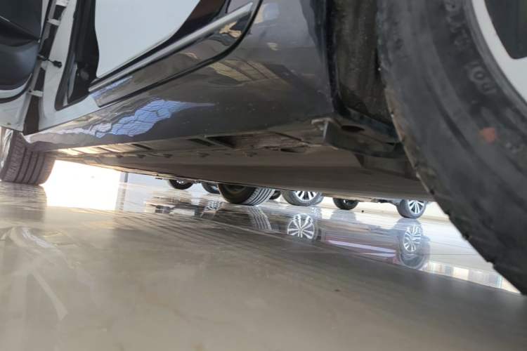 Used XPeng P5 2022 550E Left Side Sill