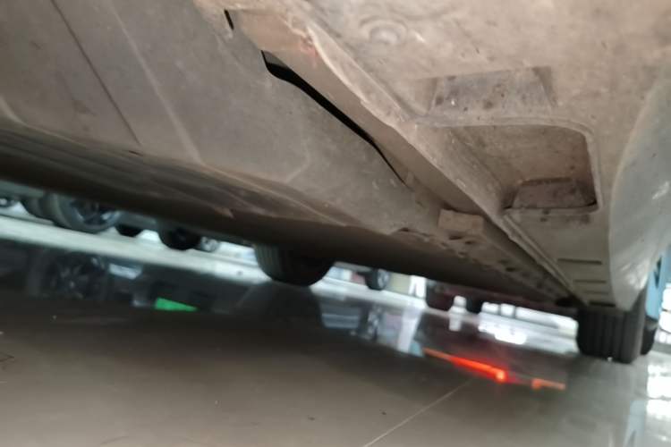 Used XPeng P5 2022 600P Left Side Sill