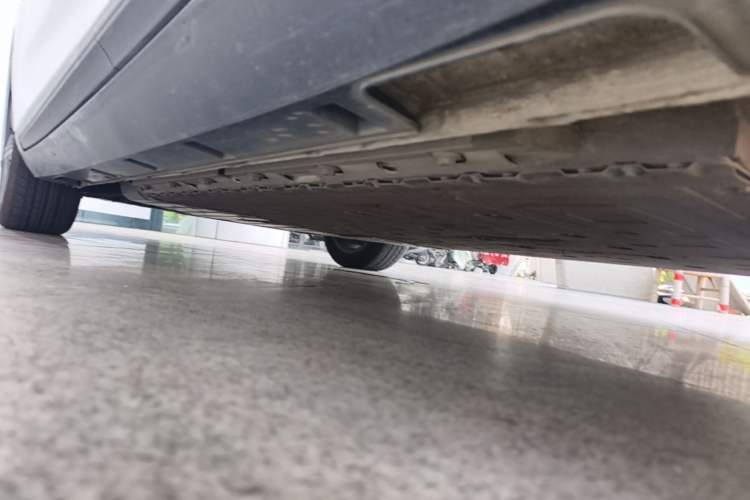 Used XPeng P5 2022 460E+ Left Side Sill