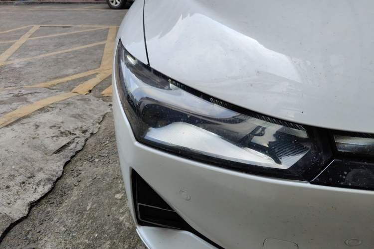 Used XPeng P5 2022 600P Right Front Headlight