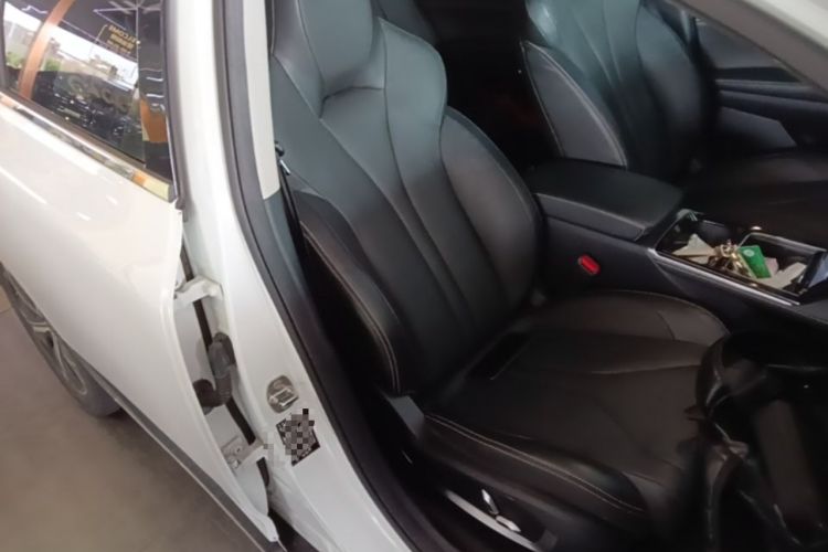 Used XPeng P5 2022 550E Right Front Seat