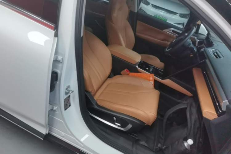 Used XPeng P5 2022 550E Right Front Seat
