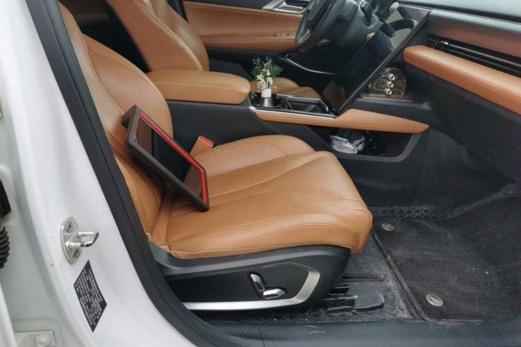Used XPeng P5 2022 550E Right Front Seat