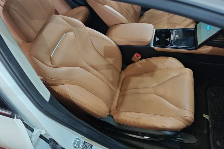 Used XPeng P5 2022 550E Right Front Seat