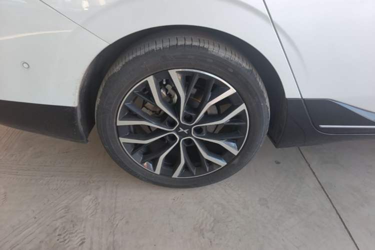 Used XPeng P5 2022 550E Right Rear Wheel Hub