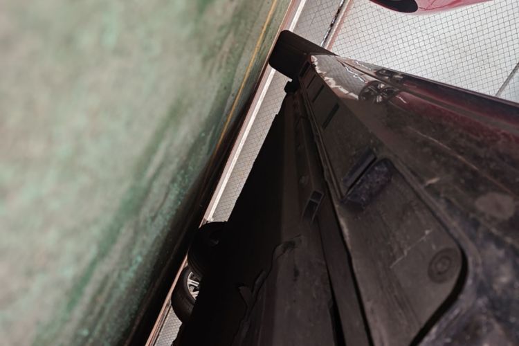 Used XPeng P5 2022 550E Right Side Sill