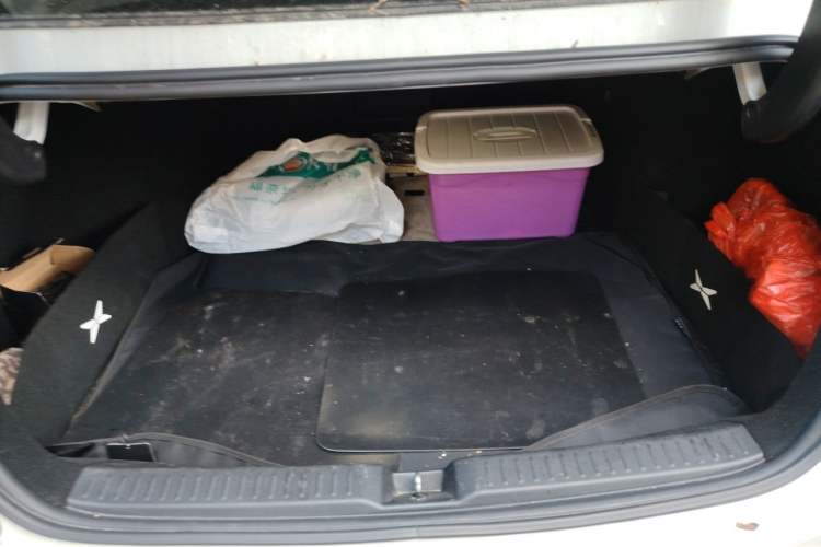 Used XPeng P5 2022 460E+ Trunk