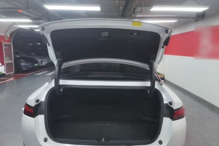 Used XPeng P5 2022 550E Trunk
