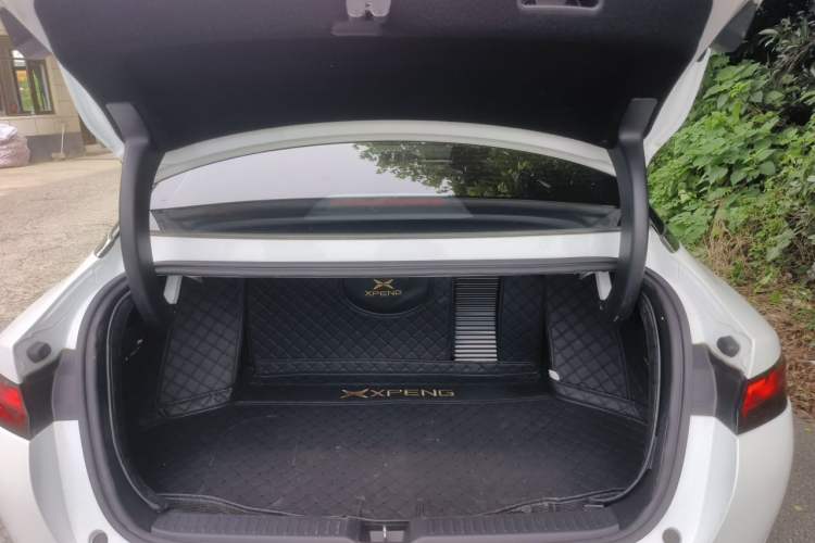 Used XPeng P5 2022 600P Trunk