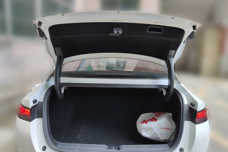 Used XPeng P5 2022 600P Trunk