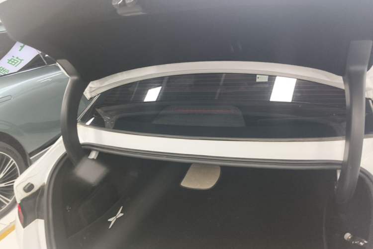 Used XPeng P5 2022 460E+ Trunk