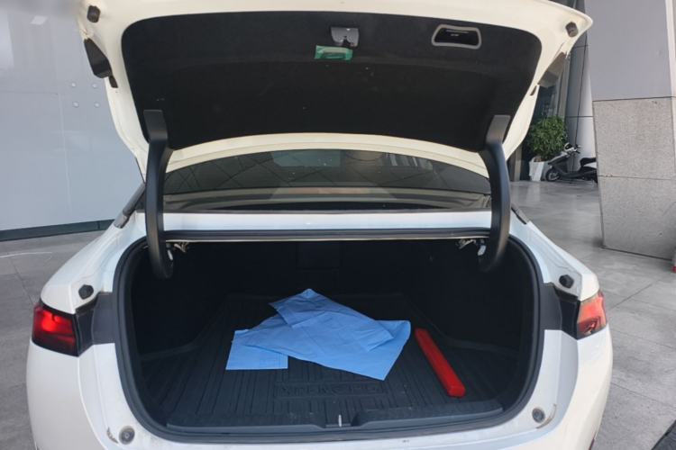 Used XPeng P5 2022 460E+ Trunk