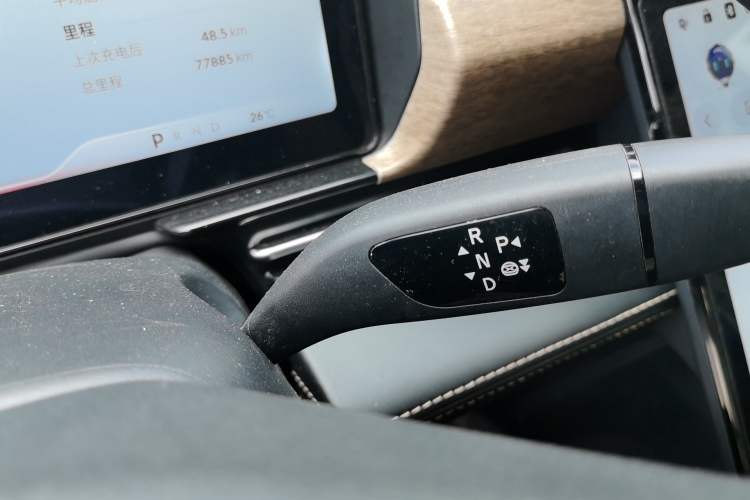 Used XPeng P5 2023 Smart Drive Edition Gear Lever