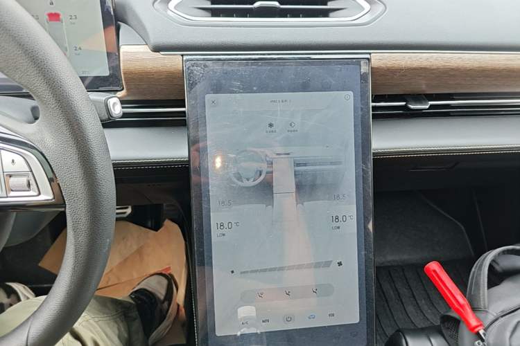 Used XPeng P5 2023 Smart Drive Edition Audio And AC Panel