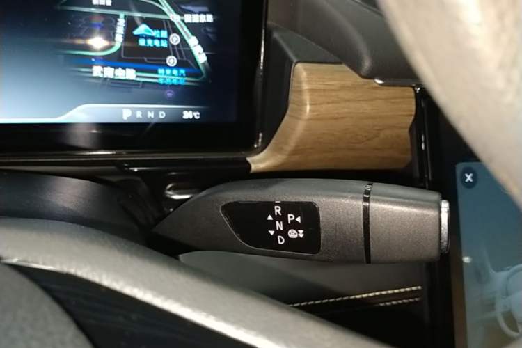 Used XPeng P5 2023 Smart Drive Edition Gear Lever