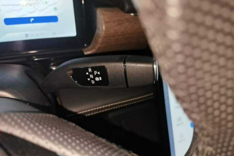 Used XPeng P5 2023 Smart Drive Edition Gear Lever
