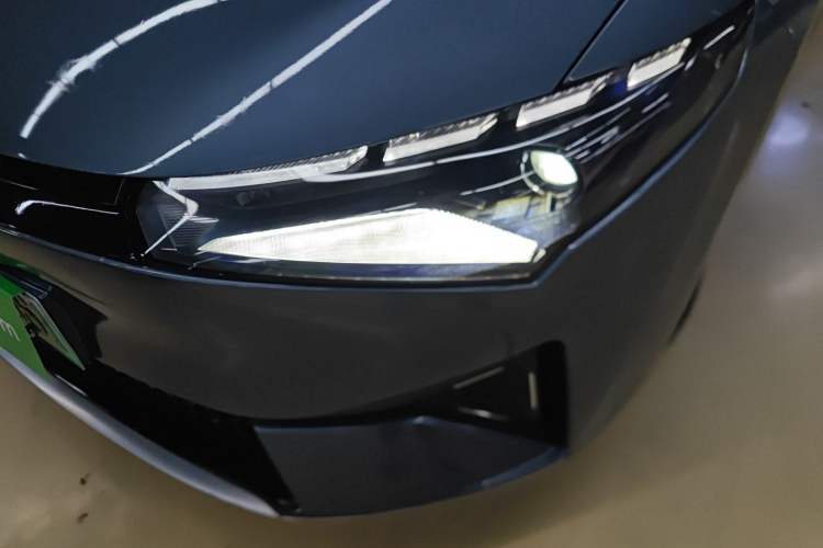 Used XPeng P5 2023 Smart Drive Edition Left Front Headlight