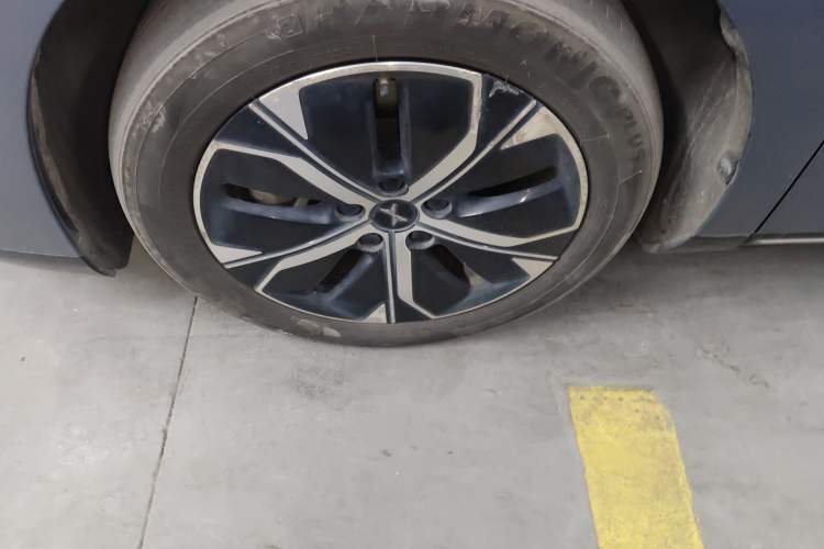 Used XPeng P5 2023 Smart Drive Edition Left Front Wheel Hub
