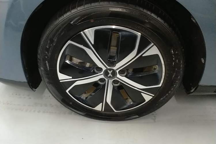Used XPeng P5 2023 Smart Drive Edition Left Front Wheel Hub