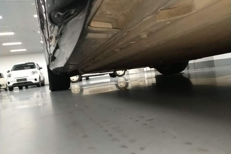 Used XPeng P5 2023 Smart Drive Edition Left Side Sill