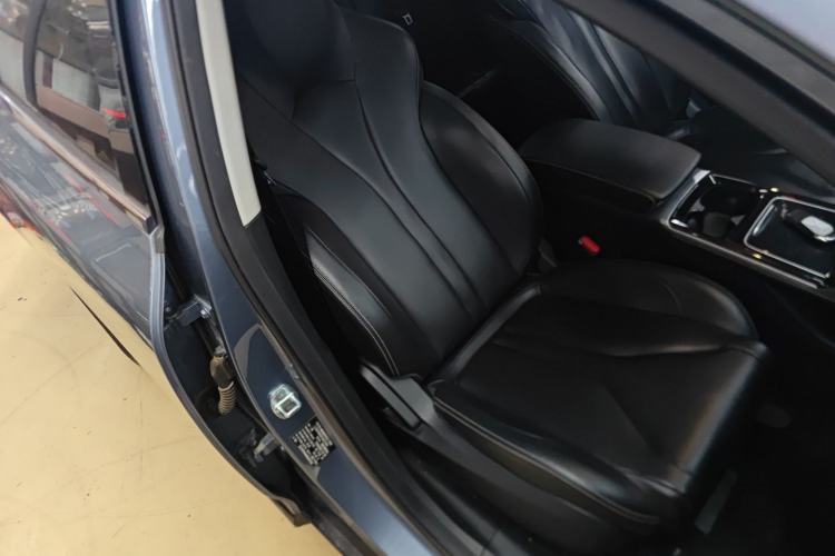 Used XPeng P5 2023 Smart Drive Edition Right Front Seat
