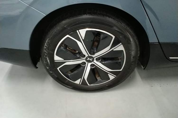 Used XPeng P5 2023 Smart Drive Edition Right Rear Wheel Hub