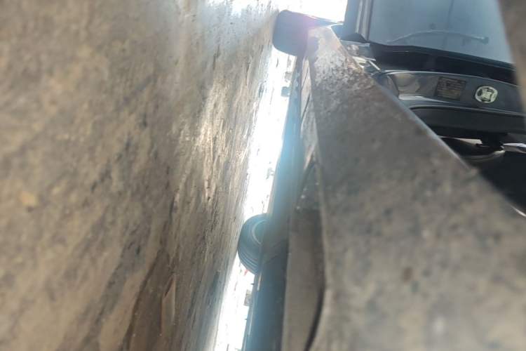 Used XPeng P5 2023 Smart Drive Edition Right Side Sill