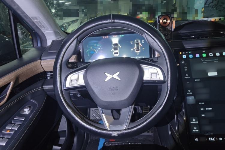 Used XPeng P5 2023 Smart Drive Edition Steering Wheel