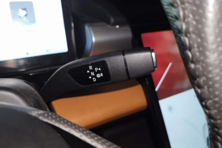 Used XPeng P5 2023 Smart Drive Edition Gear Lever