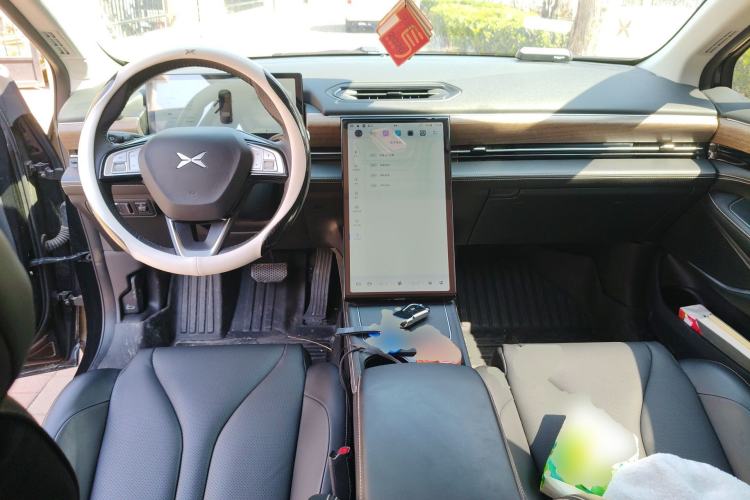 Used XPeng P5 2024 500 Plus Edition Center Console