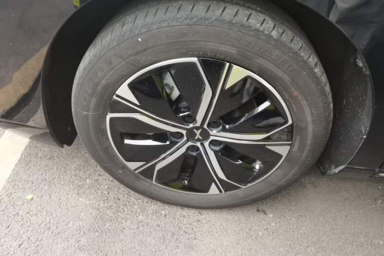 Used XPeng P5 2024 500 Plus Edition Left Front Wheel Hub