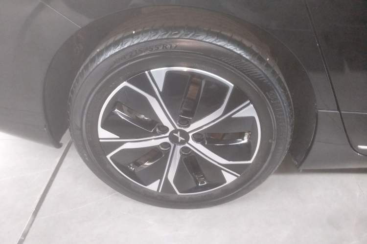 Used XPeng P5 2024 500 Plus Edition Right Rear Wheel Hub