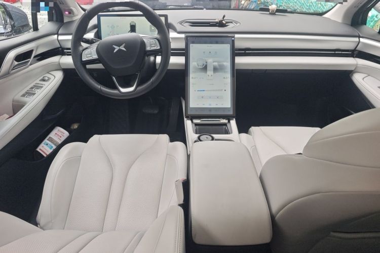Used XPeng P5 2024 500 Pro Edition Center Console