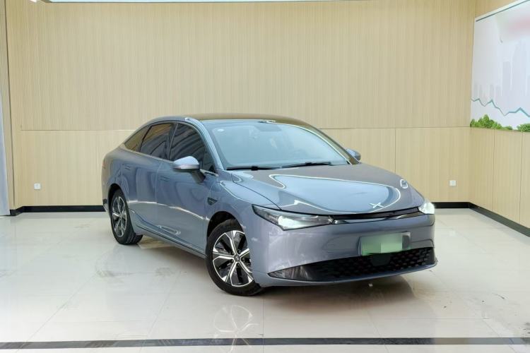 Used XPeng P5 2024 500 Smart Drive Edition Front Right 45 Deg