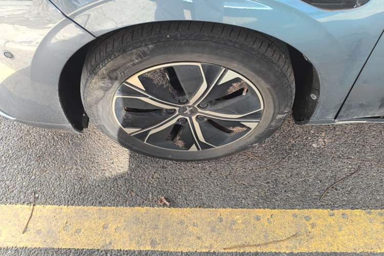 Used XPeng P5 2024 500 Pro Edition Left Front Wheel Hub
