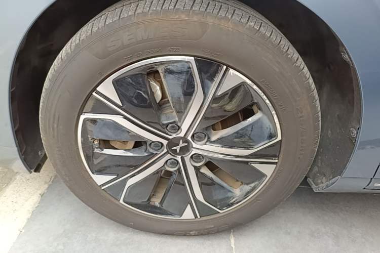 Used XPeng P5 2024 500 Smart Drive Edition Left Front Wheel Hub