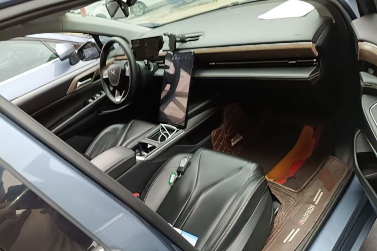 Used XPeng P5 2024 500 Smart Drive Edition Right Front Seat
