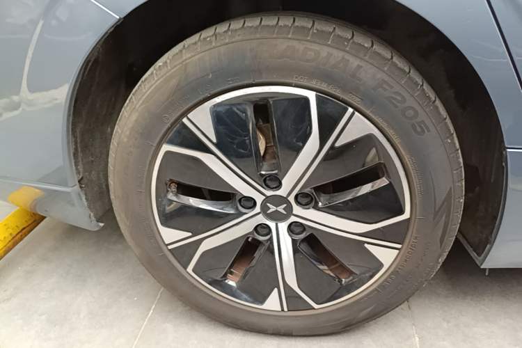 Used XPeng P5 2024 500 Smart Drive Edition Right Rear Wheel Hub