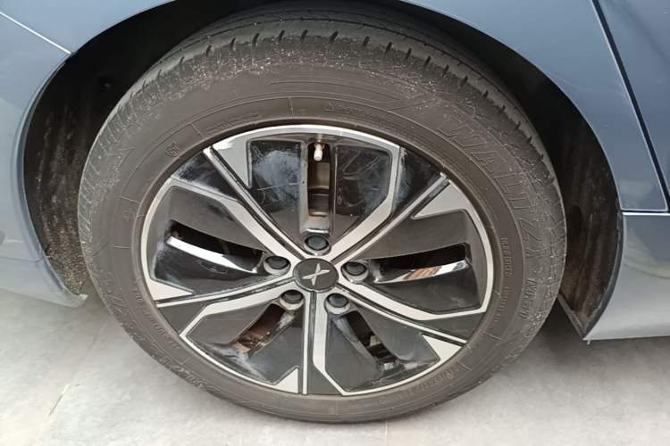 Used XPeng P5 2024 500 Smart Drive Edition Right Rear Wheel Hub