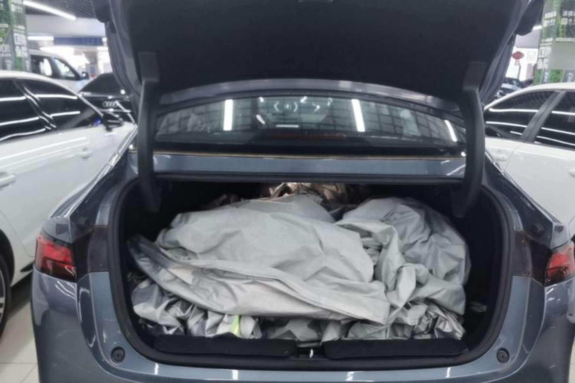 Used XPeng P5 2024 500 Smart Drive Edition Trunk