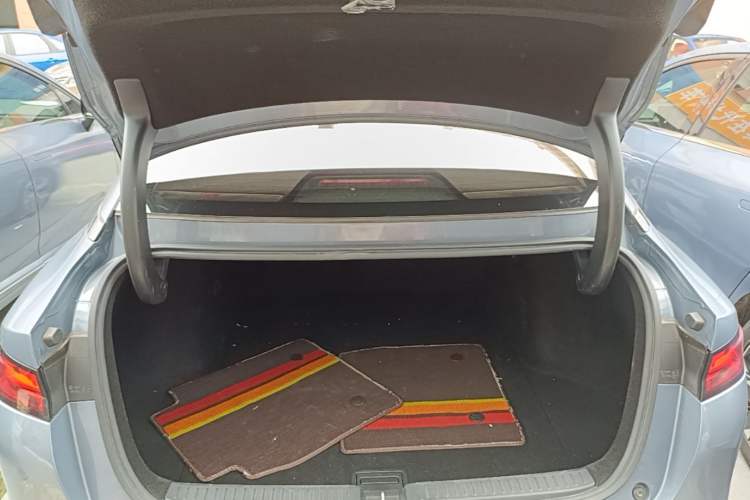 Used XPeng P5 2024 500 Smart Drive Edition Trunk