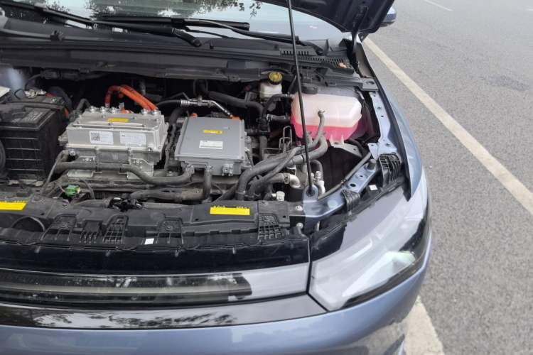 Used XPeng P5 2024 500 Pro Edition Engine Bay Left