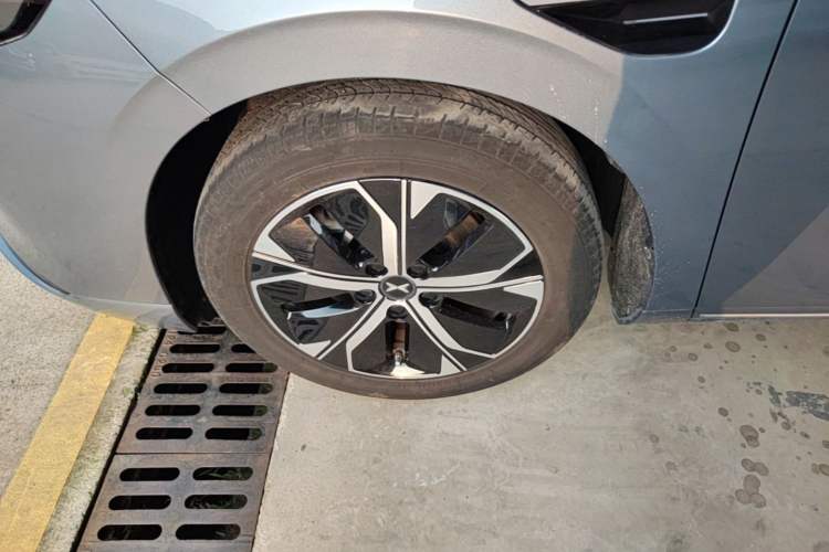 Used XPeng P5 2024 500 Smart Drive Edition Exterior 4