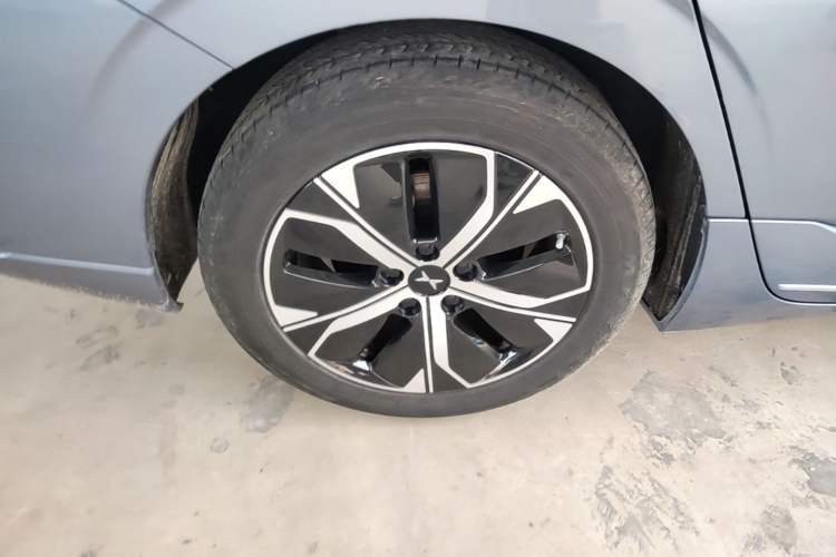 Used XPeng P5 2024 500 Smart Drive Edition Exterior 5