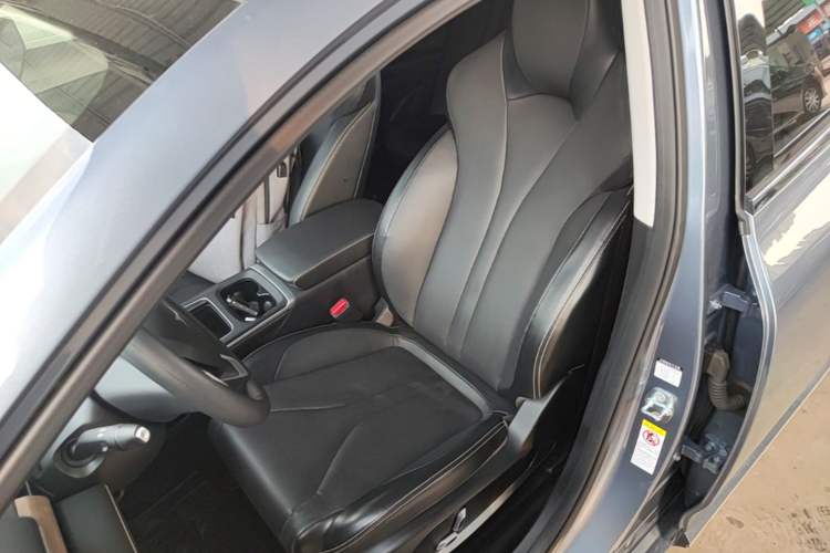 Used XPeng P5 2024 500 Smart Drive Edition Left Front Seat