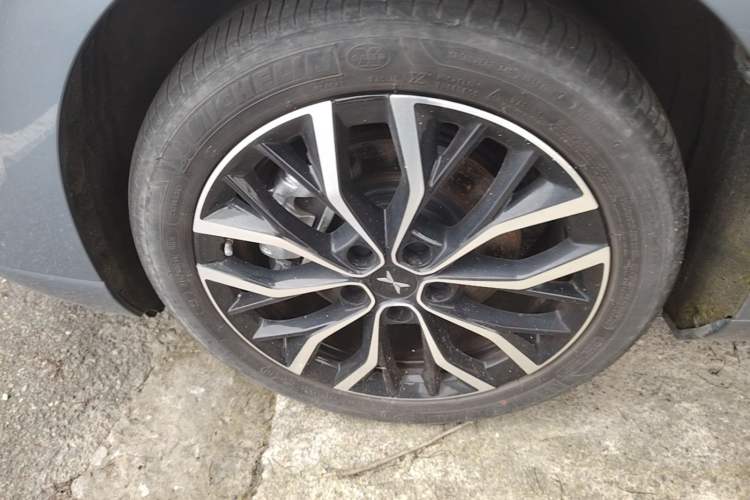 Used XPeng P5 2024 500 Plus Edition Left Front Wheel Hub