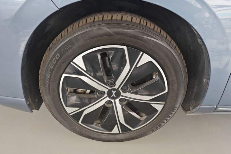 Used XPeng P5 2024 500 Smart Drive Edition Left Front Wheel Hub