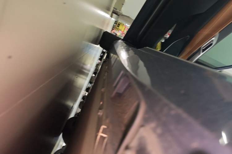 Used XPeng P5 2024 500 Pro Edition Left Side Sill