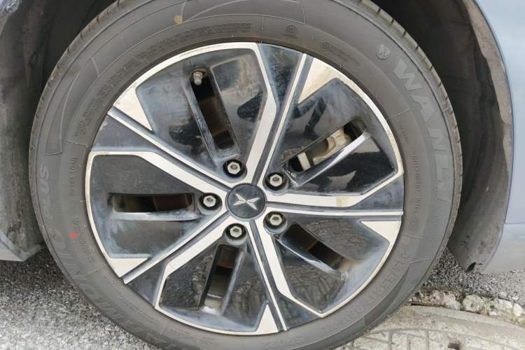Used XPeng P5 2024 500 Smart Drive Edition Right Front Wheel Hub